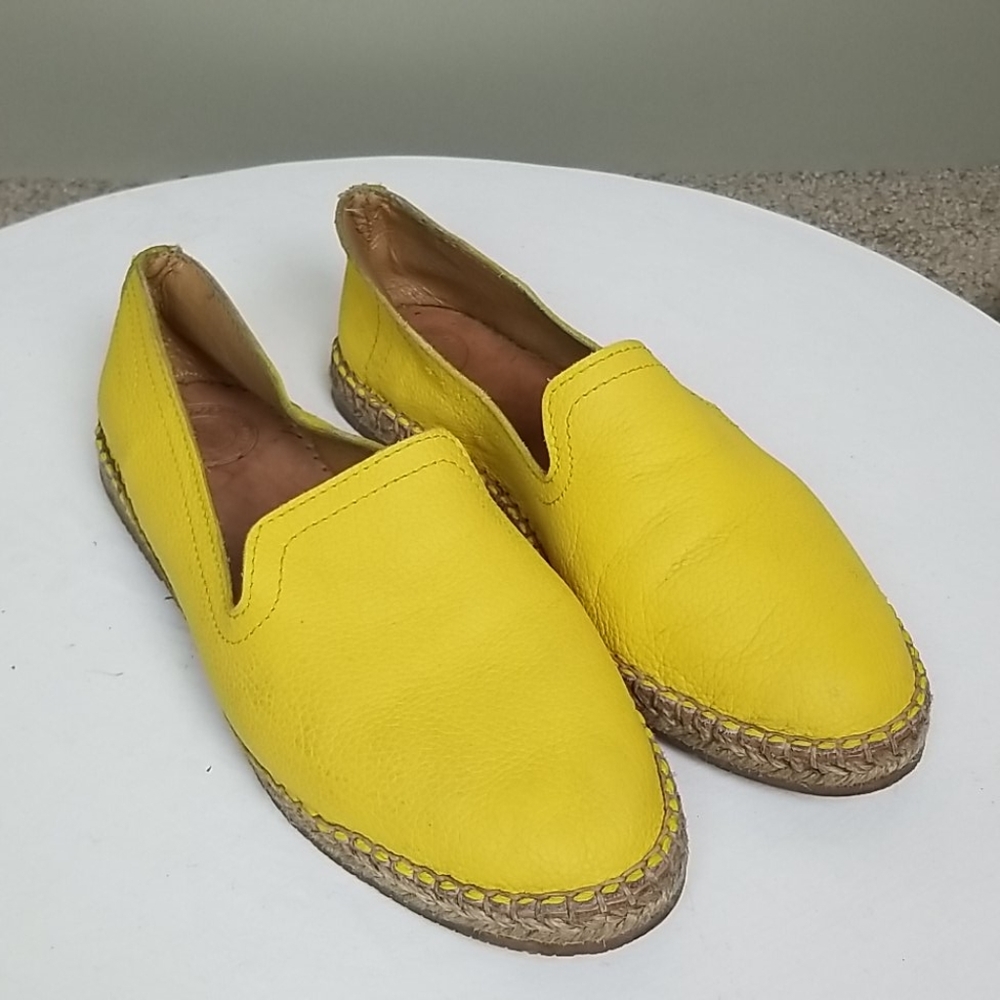 Morkas The Shoe Artelier Yellow Leather slip ons